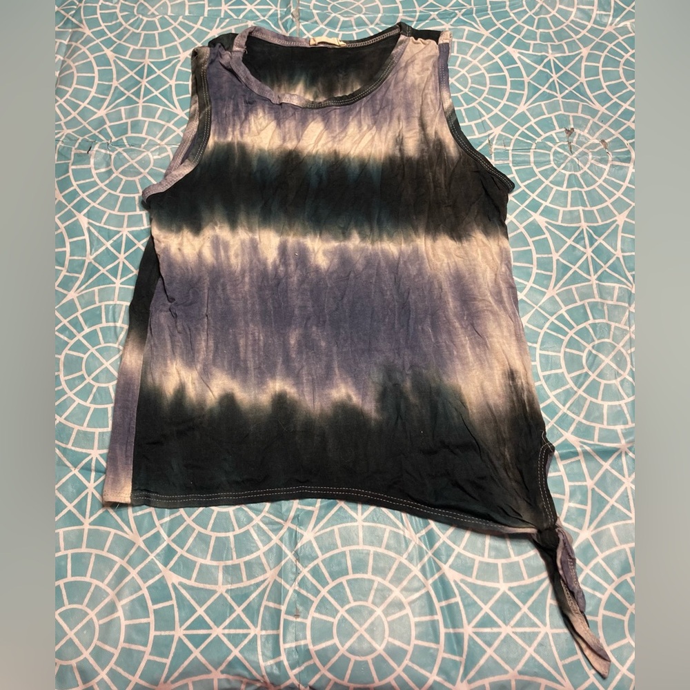 💛TODAY***$9***Olivia Rae tie dye tank top with tie at bottom.